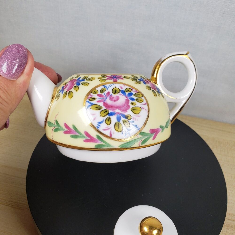 Vintage Nantucket Single Serve Teapot With Lid And Teacup Yellow Floral 4” Tall - Picture 15 of 16